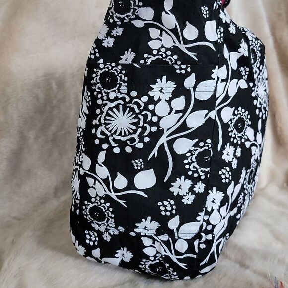 THIRTY-ONE BLACK FLORAL BRUSHSTROKE INSIDE OUT REVERSIBLE TOTE BAG - NWOT - Picture 5 of 12